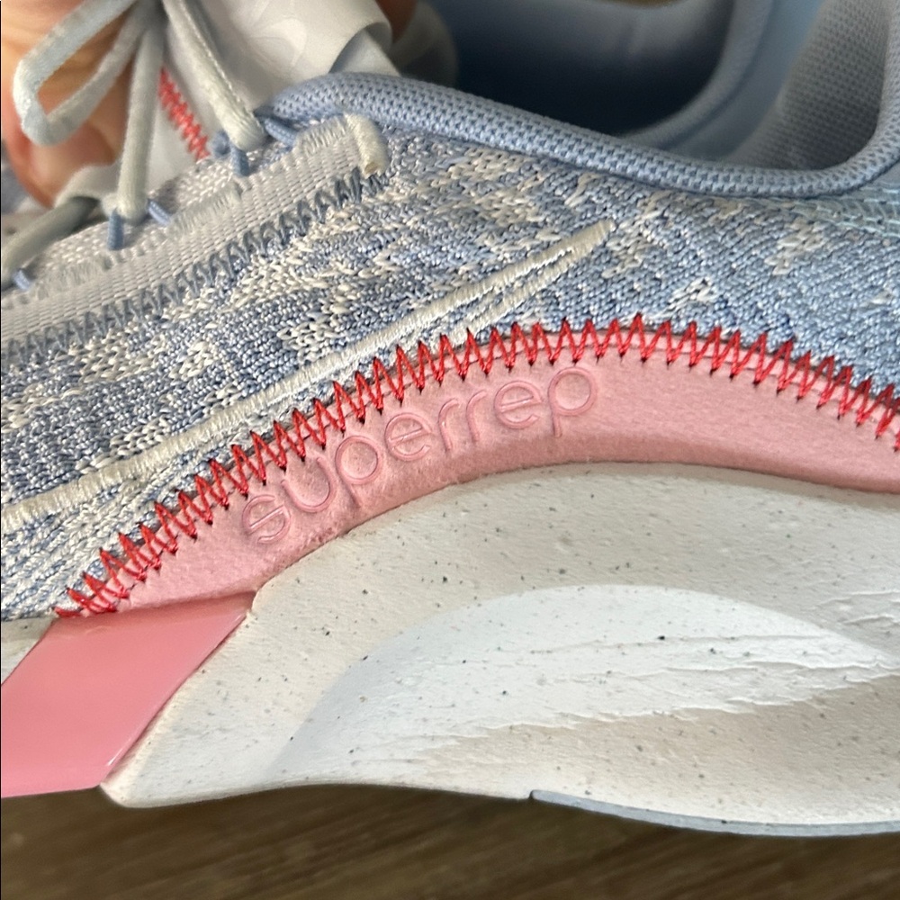 Nike Blue and White Women’s US 9 Sneakers - Picture 4 of 9